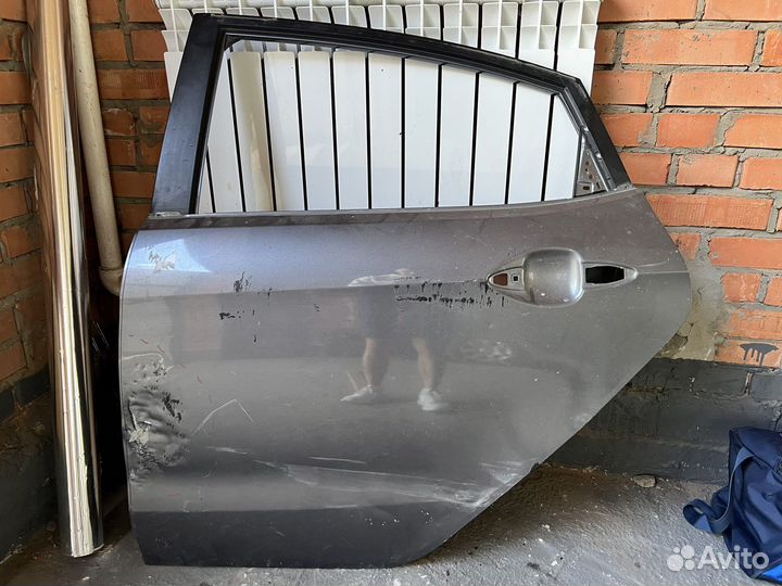 Киа Рио 3 оригинал б/у дверь