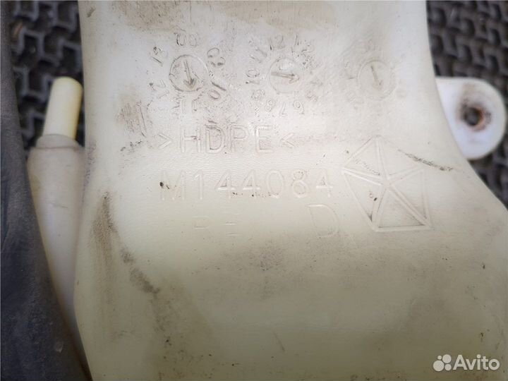 Бачок расширительный Jeep Grand Cherokee, 2011