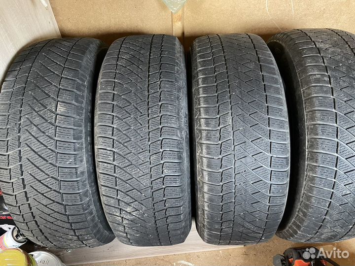 Continental ContiVikingContact 6 225/65 R17