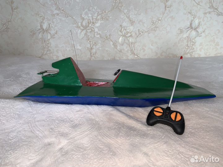 Модель Водный Картинг на радиоуправлении