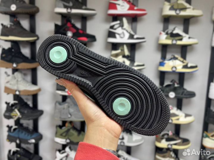 Кроссовки Nike Air Force 1 Tiffany & Co