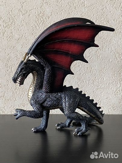 Фигурка стальной дракон mojo