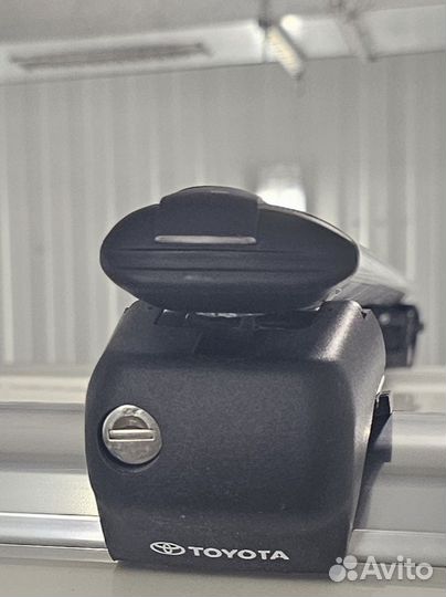 Поперечины Land Cruiser 300