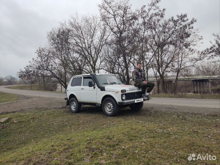 LADA 4x4 (Нива) 1.7 МТ, 1999, 120 000 км