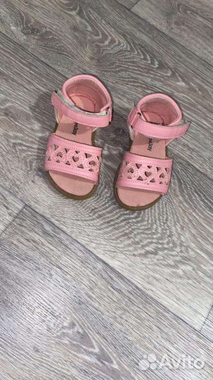 Сандали для девочки