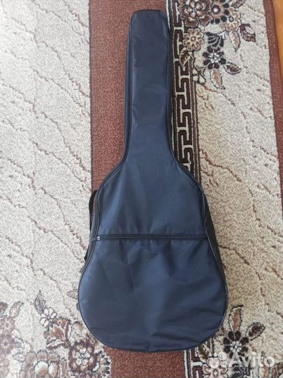 Акустическая гитара