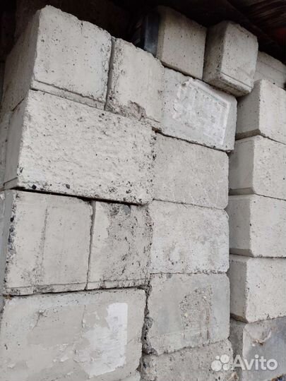 Кирпич шлакоблочный