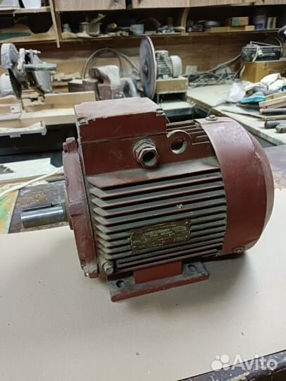 Электродвигатель 380v. Б/у 2шт