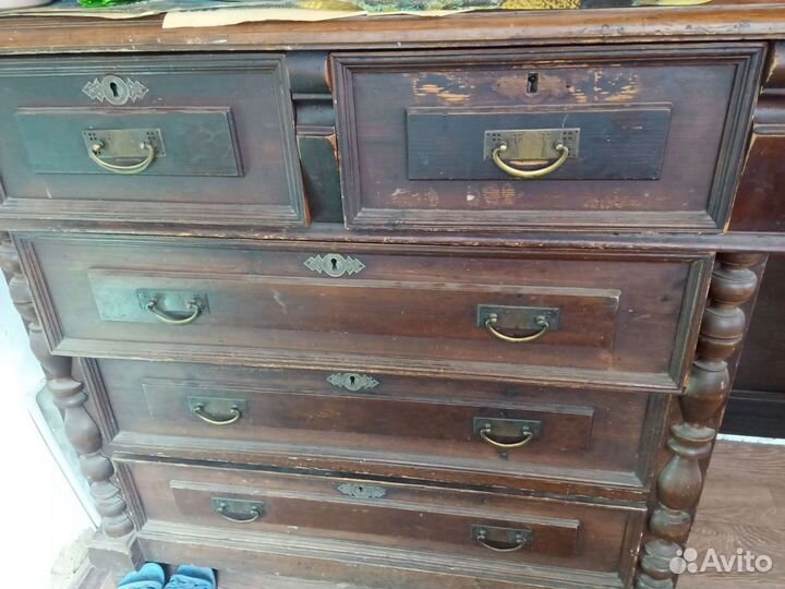 Комод, из дерева сделан до 1900 г