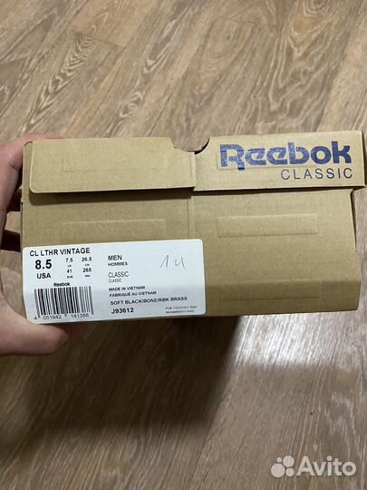 Оригинальные кроссовки Reebok classic 42 размер