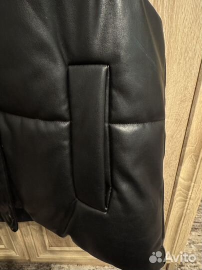 Жилетка женская кожаная