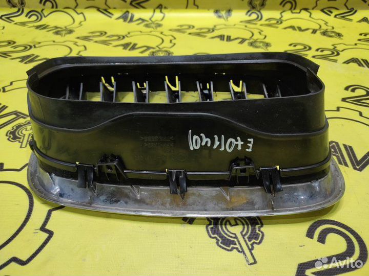 Решетка радиатора передняя левая Bmw X5 E70 N55 (3