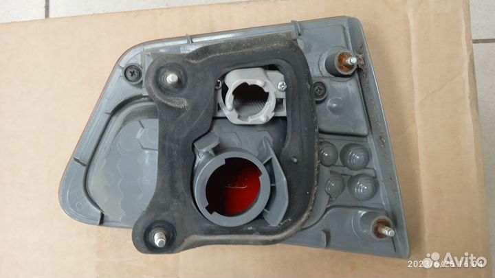 Фонарь задний внутренний правый Kia Cerato 2