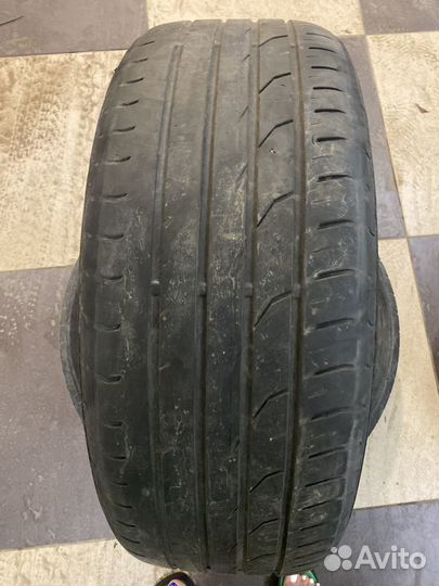 Continental ContiPremiumContact 2 215/55 R17 94V