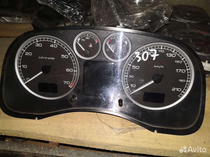 Щиток приборов Peugeot 307 АКПП