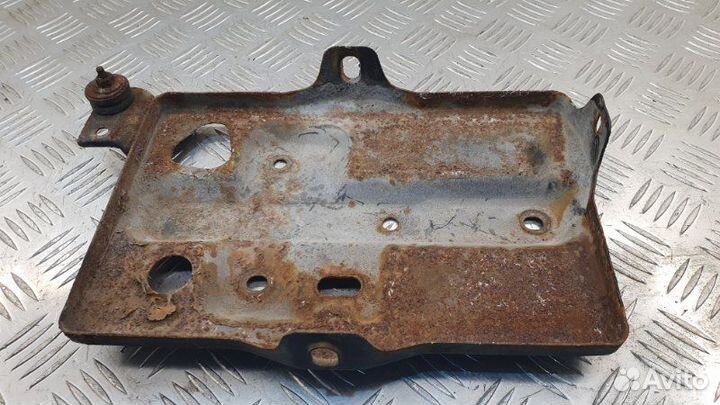 Подставка под аккумулятор Mitsubishi Chariot