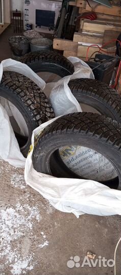 Nitto Therma Spike 205/55 R16