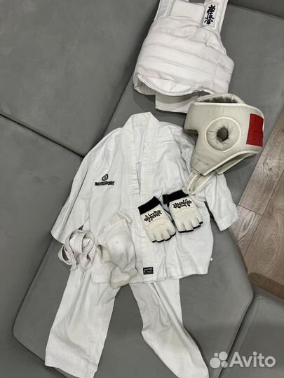 Кимоно и защита для каратэ детское