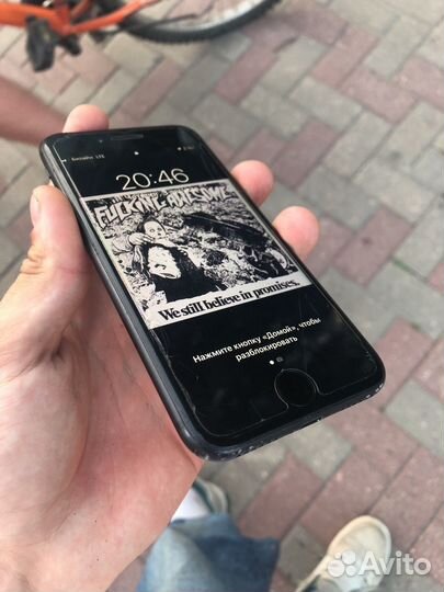 Телефон iPhone 7 128gb