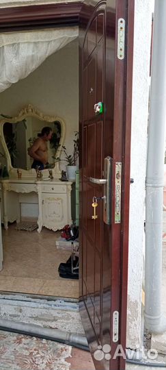 Дверь входная 80*200металлическая