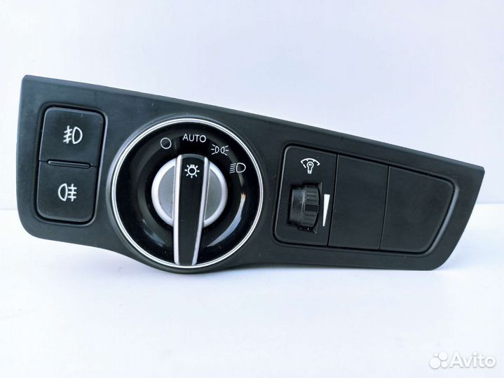 Блок управления светом Hyundai i40 93300-3Z050