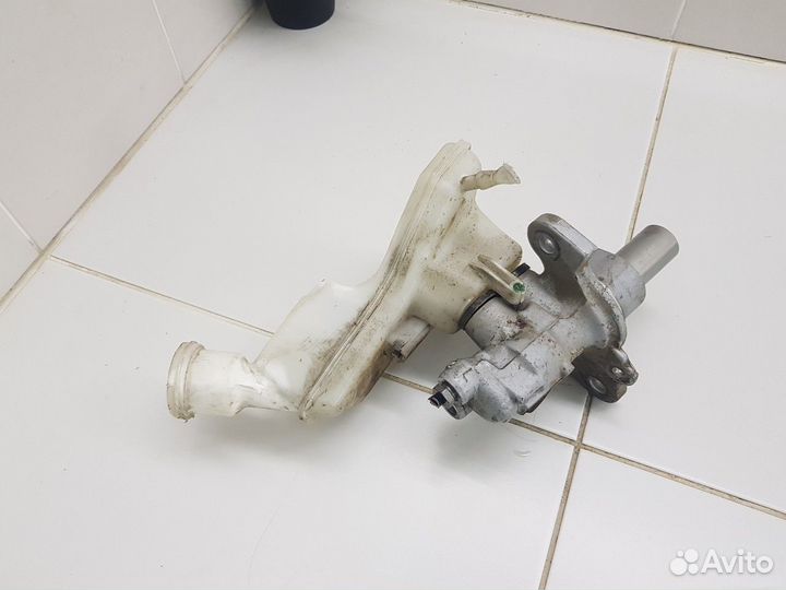 Главный тормозной цилиндр