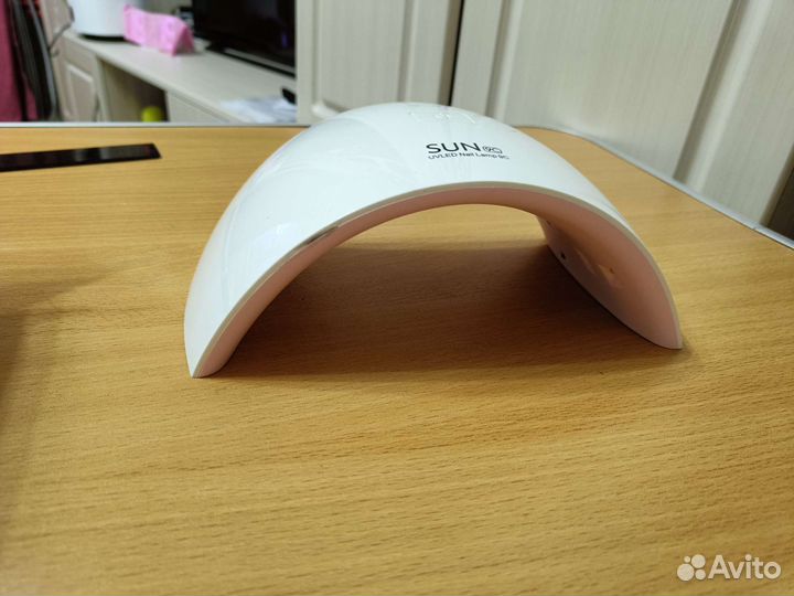 Лампа для ногтей