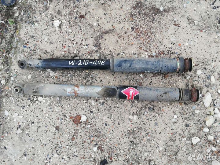 Амортизатор Мерседес W210