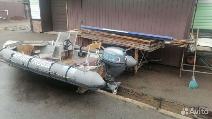 Моторная лодка