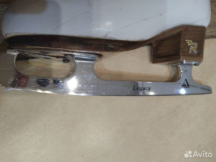 Фигурные коньки risport 235