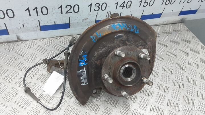 Ступица передняя левая на Nissan Qashqai J10