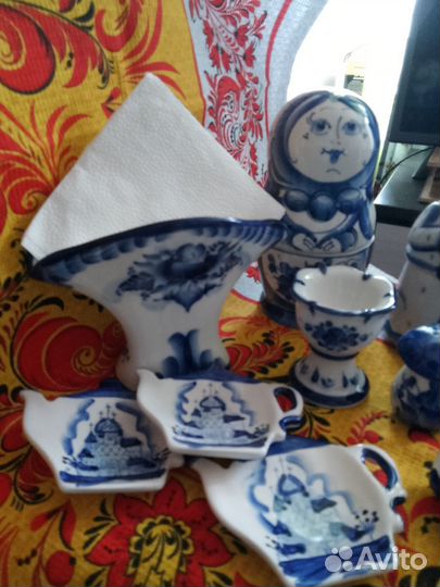 Палех, Гжель, Хохлома, матрёшки,посуда