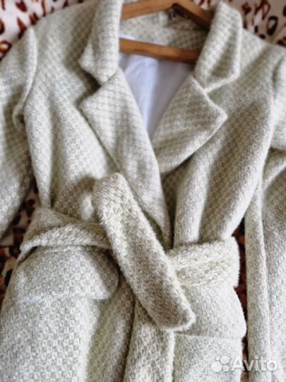 Пальто травка 42р