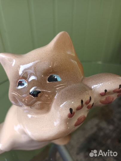 Фигурка котика, Гжель
