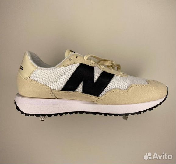 New Balance 237 CB