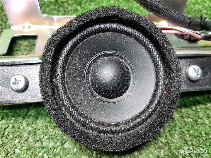 Динамик торпедо Suzuki Grand Vitara 2012