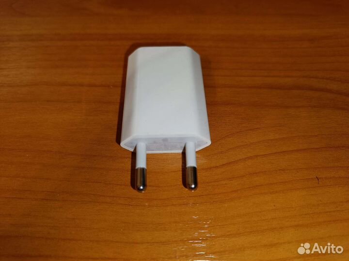 Гарнитура и зарядное iPhone 5, SE