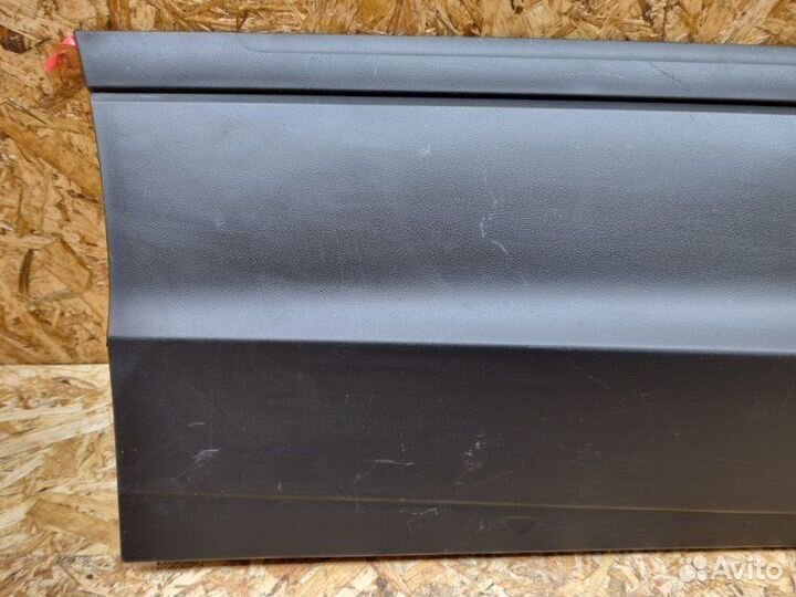 Накладка двери задняя правая Volkswagen Tiguan 2 С