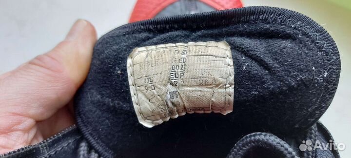 Лыжные ботинки коньковые madcshus Carbon