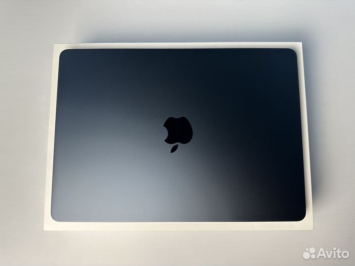 MacBook Air 13 2022 M2/16/512Gb (Ростест, RU/A)