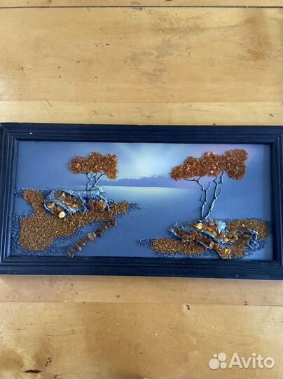 Картина из янтаря