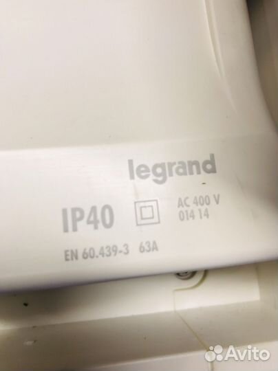 Распределительный шкаф Legrand 48+8 модулей