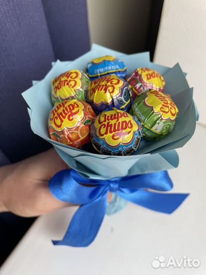 Букет из чупа-чупсов
