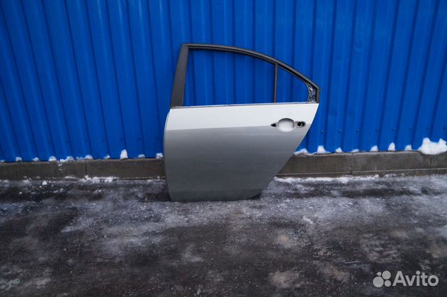 Nissan 82101-BA030 Дверь задняя левая