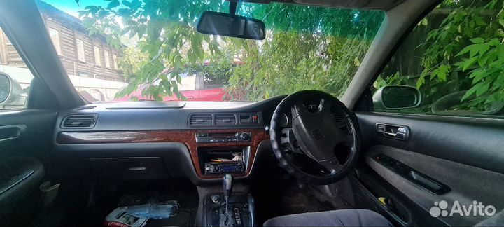 Honda Inspire 2.5 AT, 1995, битый, 250 000 км