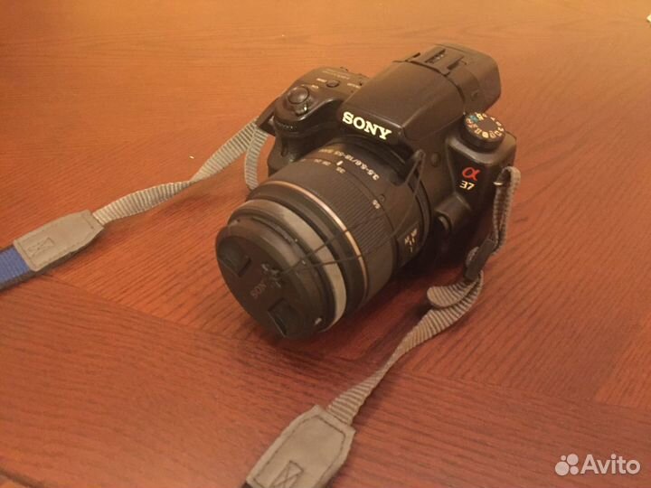 Зеркальный фотоаппарат Sony Alpha SLT-A37
