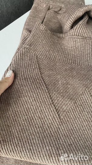 Костюм на осень теплый вязанный