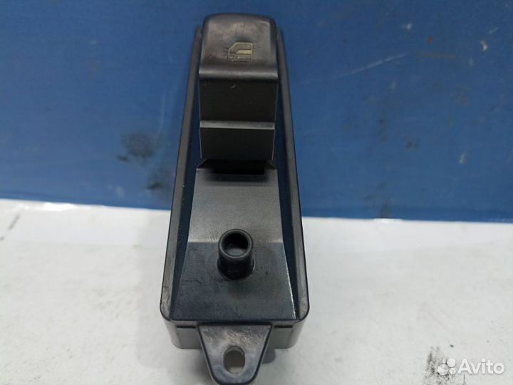 Кнопка стеклоподъемника передняя правая Haval F7