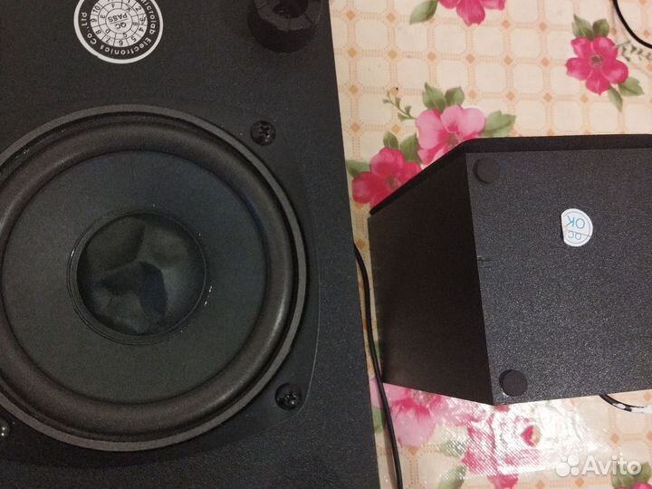 2.1 Акустическая система Microlab M105