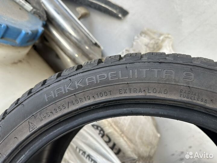 Nokian Tyres Hakkapeliitta 9 255/40 R19